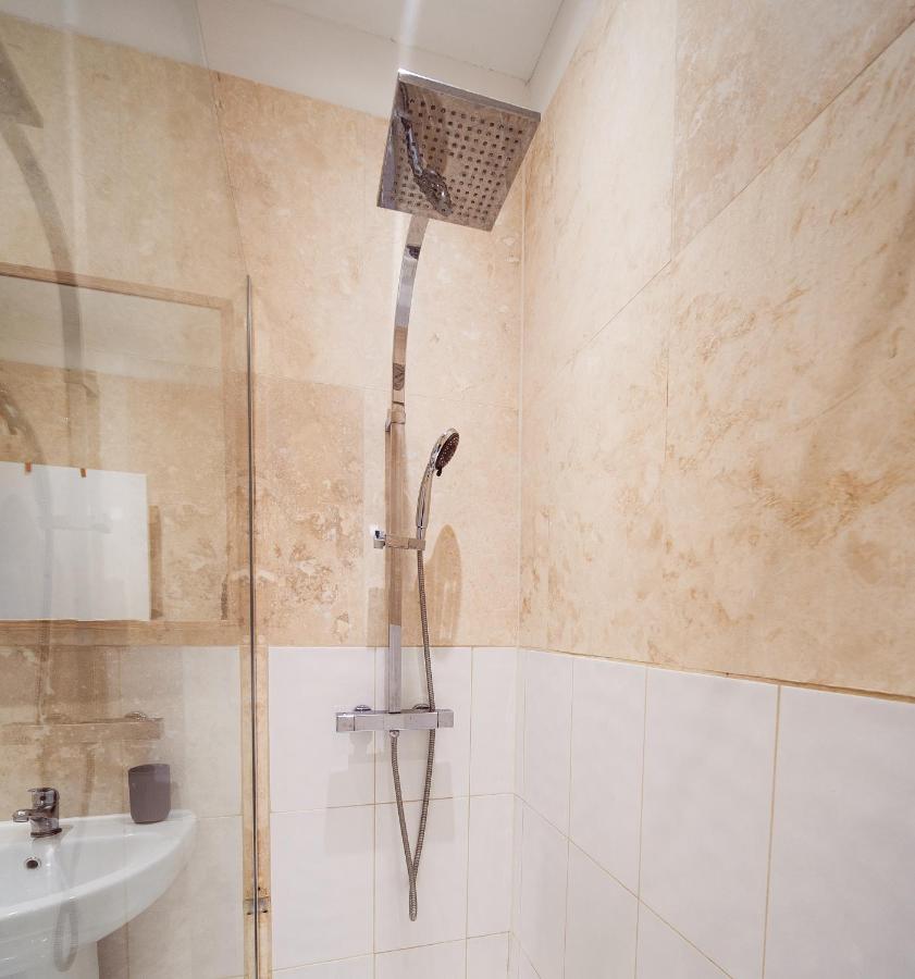 Spacious 2 Bedroom Apartment In Downtown London Luaran gambar